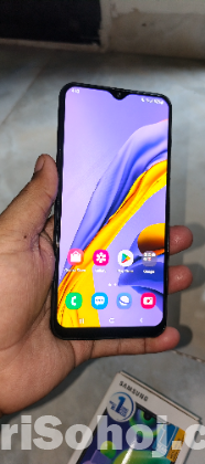Samsung M21